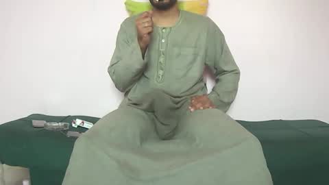 Amir online show from 11/11/25, 11:10