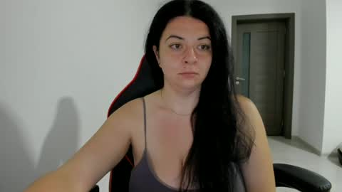 Amiraisa online show from 06/17/26, 01:30