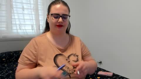 Amira Vyxen online show from 03/31/26, 05:08