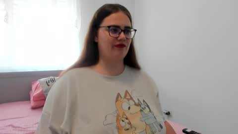 Snapshot of amiravyxen chatting on 05/15/26, 08:10 Amira Vyxen online show from 05/15/26, 08:10