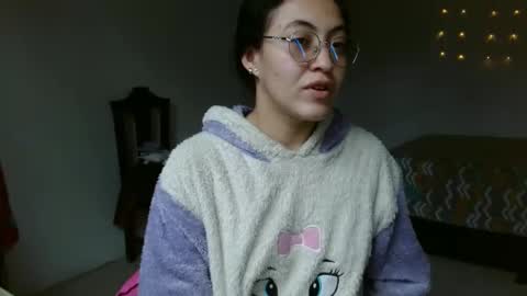 amitlu_ online show from 02/02/25, 06:53