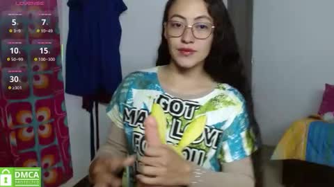 amitlu_ online show from 11/26/25, 12:11