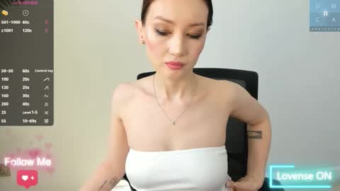 Snapshot of amiwong chatting on 04/26/26, 04:54 amiwong online show from 04/26/26, 04:54
