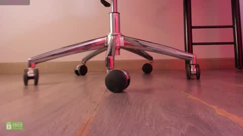 Amelia online show from 11/23/25, 04:23