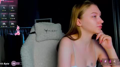 Snapshot of ammi_bliss chatting on 11/01/25, 04:03 Ammi online show from 11/01/25, 04:03