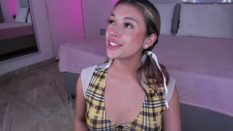 Snapshot of ammy_camm chatting on 01/11/25, 07:06 Ammy  online show from 01/11/25, 07:06