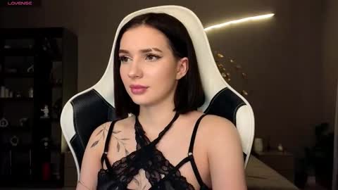 Ammy  dont forget to thumbs up me  online show from 11/15/25, 09:39