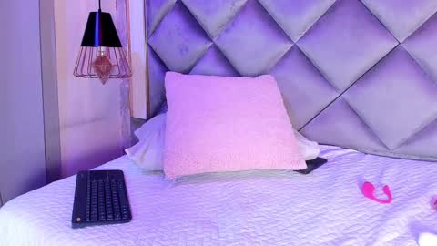 Snapshot of ammy_durand chatting on 02/01/25, 10:23 ammy durand online show from 02/01/25, 10:23