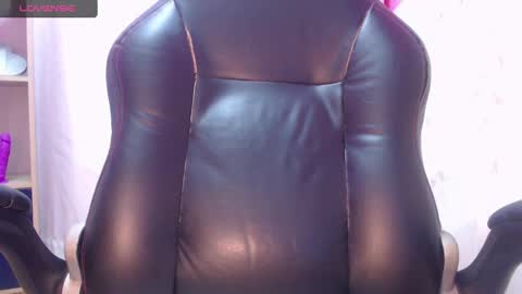 Snapshot of ammy_ronan chatting on 01/22/25, 05:17 IM AMMY online show from 01/22/25, 05:17