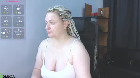 Snapshot of ammy_soon chatting on 07/31/26, 01:27 Ammy Soon online show from 07/31/26, 01:27
