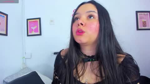 Lu online show from 11/25/25, 04:34