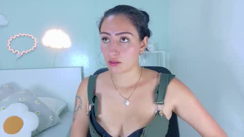 A M M Y  online show from 02/18/26, 11:06