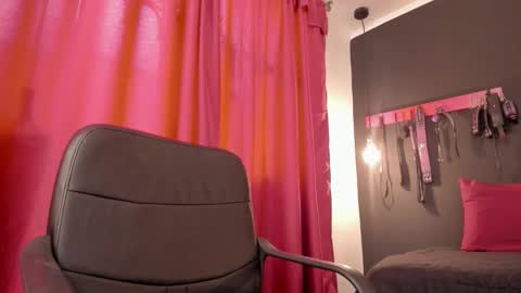 ammytorrez_ online show from 11/20/25, 11:32