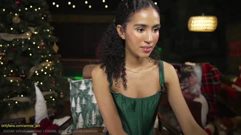 Snapshot of amnie_ chatting on 12/20/25, 11:12 RETURN 30TH 100 explicit on online show from 12/20/25, 11:12