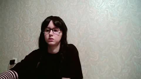 Amomira online show from 11/14/25, 02:21