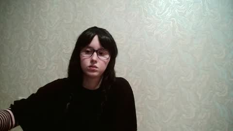 Snapshot of amomira_honeyx chatting on 12/17/25, 03:18 Amomira honeyx online show from 12/17/25, 03:18