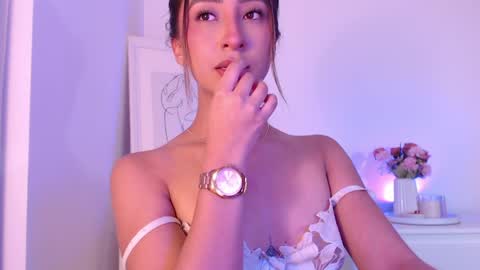 Sophi online show from 04/10/26, 07:13