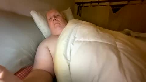 Snapshot of amor196112 chatting on 11/08/25, 09:02 amor196112 online show from 11/08/25, 09:02