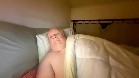 Snapshot of amor196112 chatting on 11/09/25, 11:47 amor196112 online show from 11/09/25, 11:47