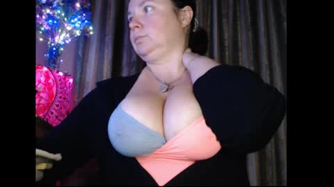 amorelara online show from 09/20/25, 08:26