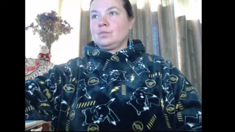 amorelara online show from 10/19/25, 07:53