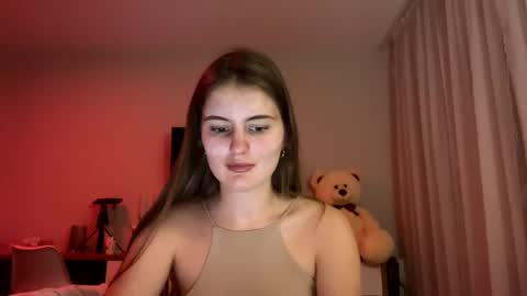 amorelle_ online show from 04/12/26, 07:52