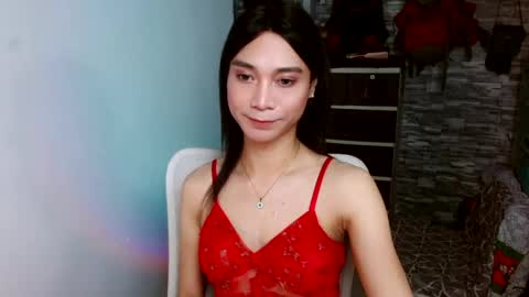 Snapshot of amorous_tina chatting on 05/18/26, 02:01 Tina online show from 05/18/26, 02:01