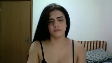 amputeeluna online show from 02/19/25, 12:46