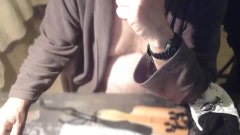 amslave4f online show from 10/17/25, 08:06