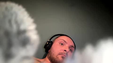 Snapshot of amwillz1997 chatting on 11/09/25, 05:33 amwillz1997 online show from 11/09/25, 05:33