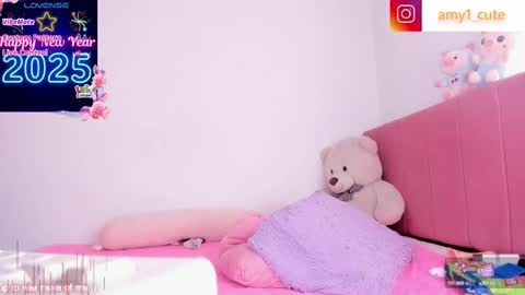 Snapshot of amy1cute chatting on 03/02/25, 06:19 Amy online show from 03/02/25, 06:19