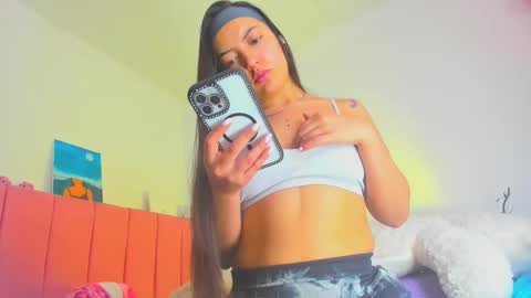 Snapshot of amy1cute chatting on 11/09/25, 03:21 Amy online show from 11/09/25, 03:21