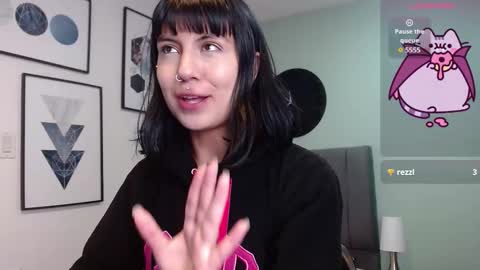 Amy 3 online show from 10/23/25, 04:34