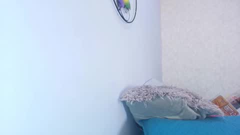 amy__wats0n online show from 10/20/25, 07:03