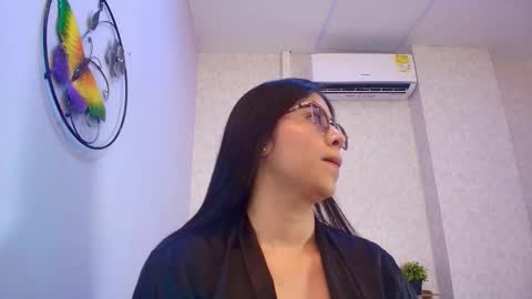 amy__wats0n online show from 11/21/25, 07:12