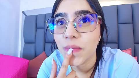 amy__wats0n online show from 04/29/26, 07:31