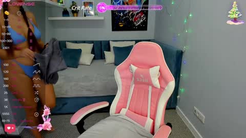 Snapshot of amy__wood chatting on 01/21/25, 12:36 AmyGMT 2 Mon-Sun 0300am-0900am online show from 01/21/25, 12:36