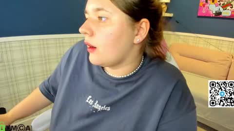 Snapshot of amy__wood chatting on 09/14/25, 08:13 AmyGMT 2 Mon-Sun 0300am-0900am online show from 09/14/25, 08:13