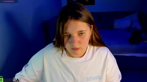 Snapshot of amy__wood chatting on 09/29/25, 06:51 AmyGMT 2 Mon-Sun 0300am-0900am online show from 09/29/25, 06:51