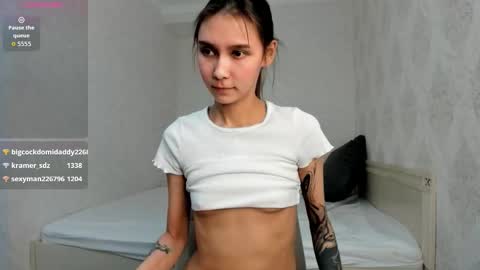 Amy online show from 09/25/25, 01:42