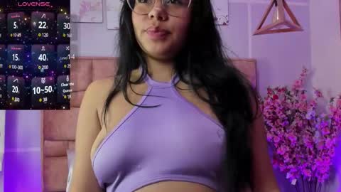 Emy Noa  online show from 02/07/26, 01:09