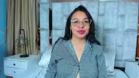 Emy Noa  online show from 06/12/26, 03:38
