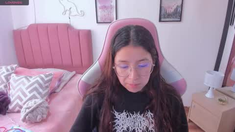 Amy sophia 3 online show from 12/03/25, 01:31