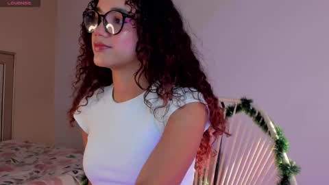 Snapshot of amy_sweetheat__ chatting on 11/16/25, 12:55 Amely online show from 11/16/25, 12:55