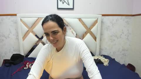 amy_walls7 online show from 03/25/26, 11:49