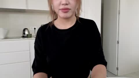 girl next door named Amy online show from 05/02/26, 03:50