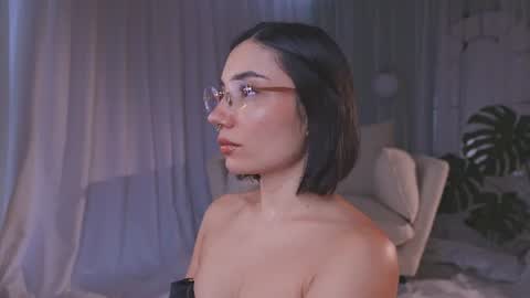 Amy Armstrong online show from 06/17/26, 10:10
