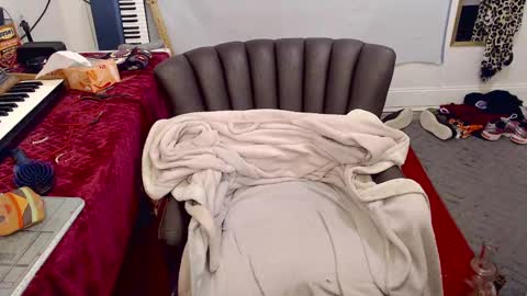 Trashely Gimpson online show from 11/01/25, 09:00