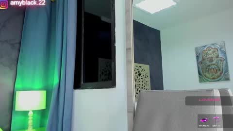 Snapshot of amyblack__ chatting on 01/28/25, 06:49 Amy online show from 01/28/25, 06:49