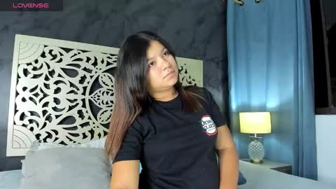 Snapshot of amyblack__ chatting on 09/22/25, 01:18 Amy online show from 09/22/25, 01:18